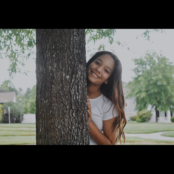 Meet your Posher, Mia - Picture 1 of 1